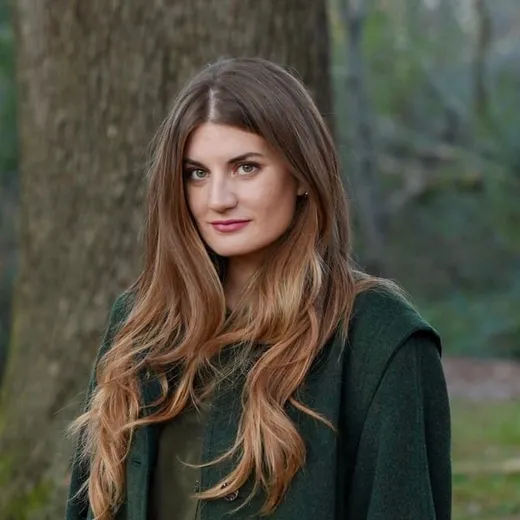 Ritratto di Alice Pomiato