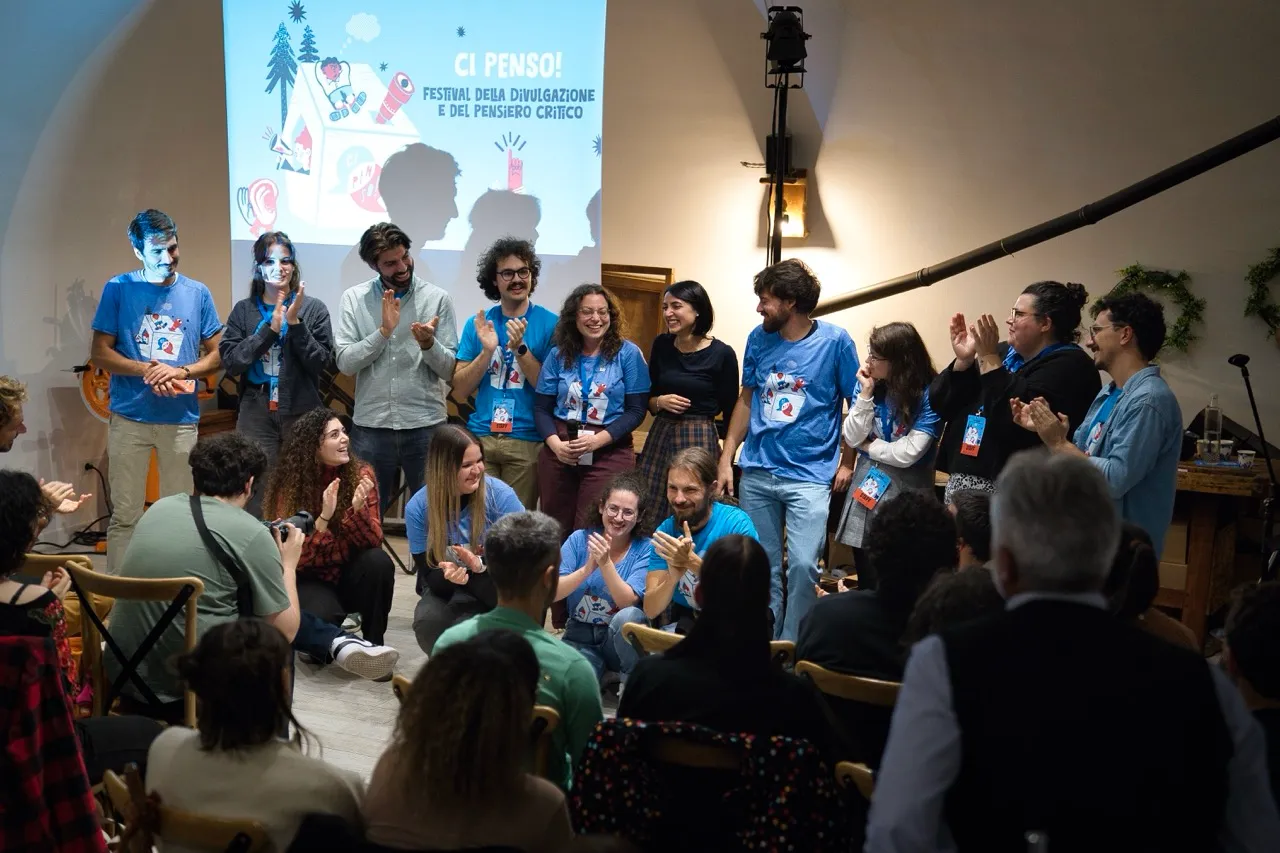 Il gruppo di Ci PensAQ al festival 2025